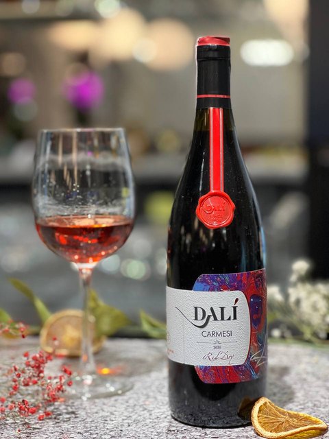 Dalí Carmesí красное сухое