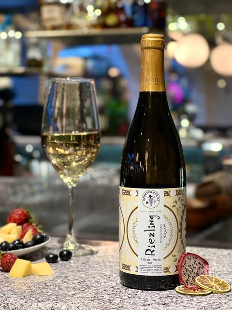 Riesling белое п/сладкое